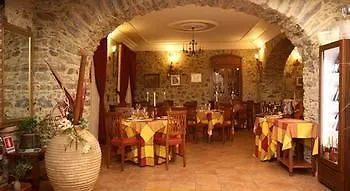 La Grotta 3*